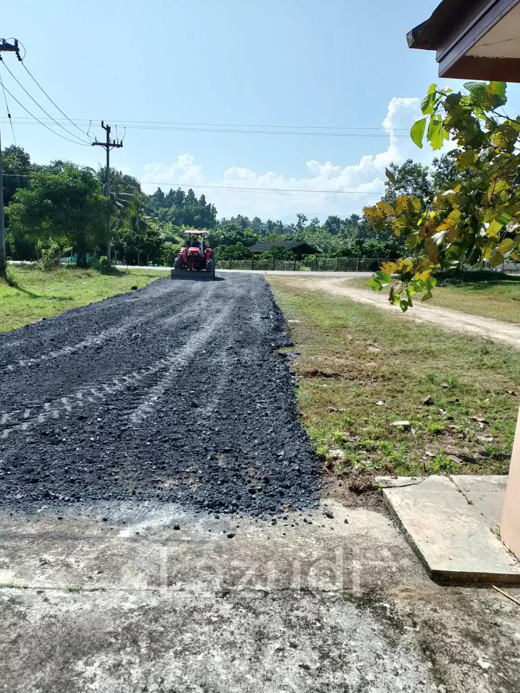 50% REDUCED - 483m2 - 60% complete Thai estate in Mae Taeng