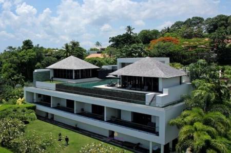 4 bedroom luxury villa boasting panoramic sea views at Kata Noi