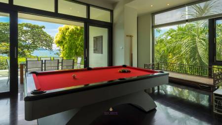 4 bedroom luxury villa boasting panoramic sea views at Kata Noi