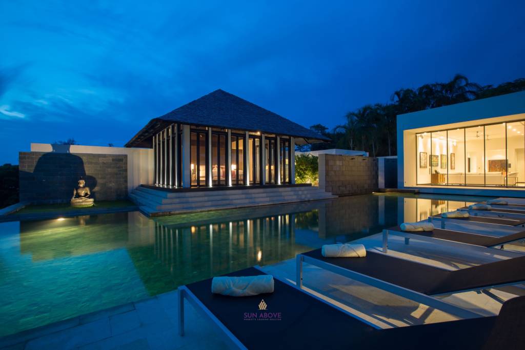 4 bedroom luxury villa boasting panoramic sea views at Kata Noi