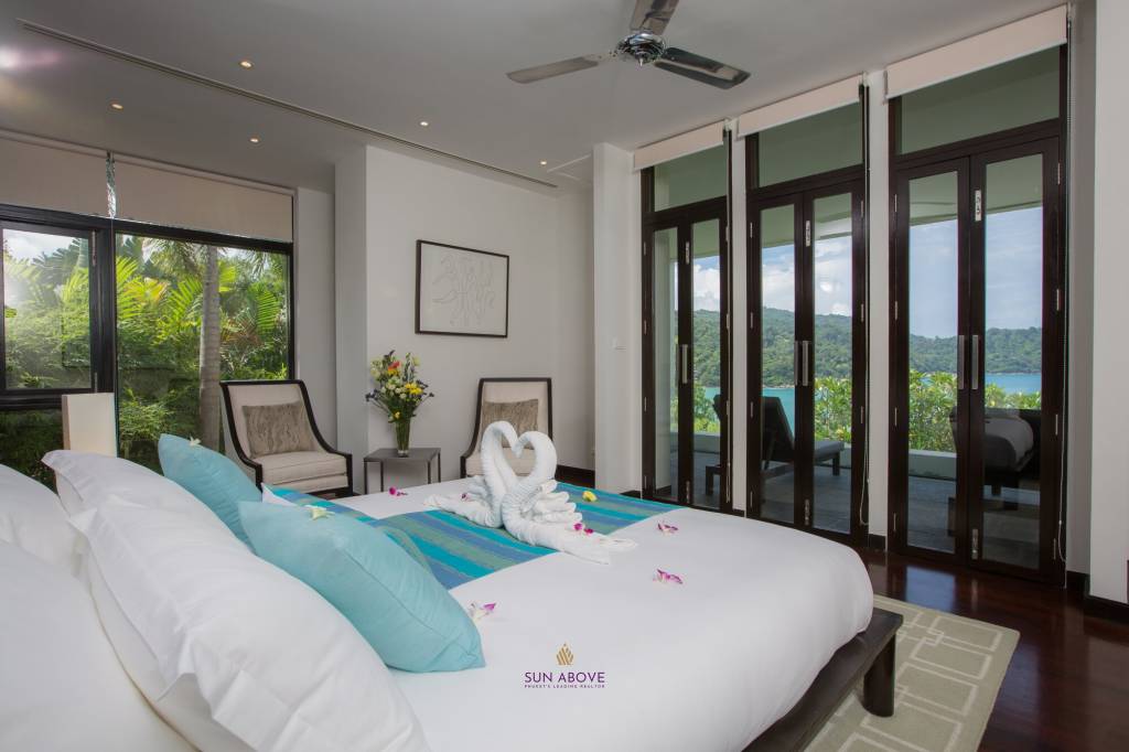 4 bedroom luxury villa boasting panoramic sea views at Kata Noi