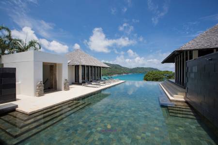 4 bedroom luxury villa boasting panoramic sea views at Kata Noi