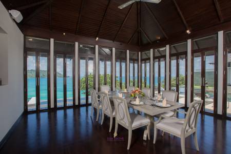 4 bedroom luxury villa boasting panoramic sea views at Kata Noi