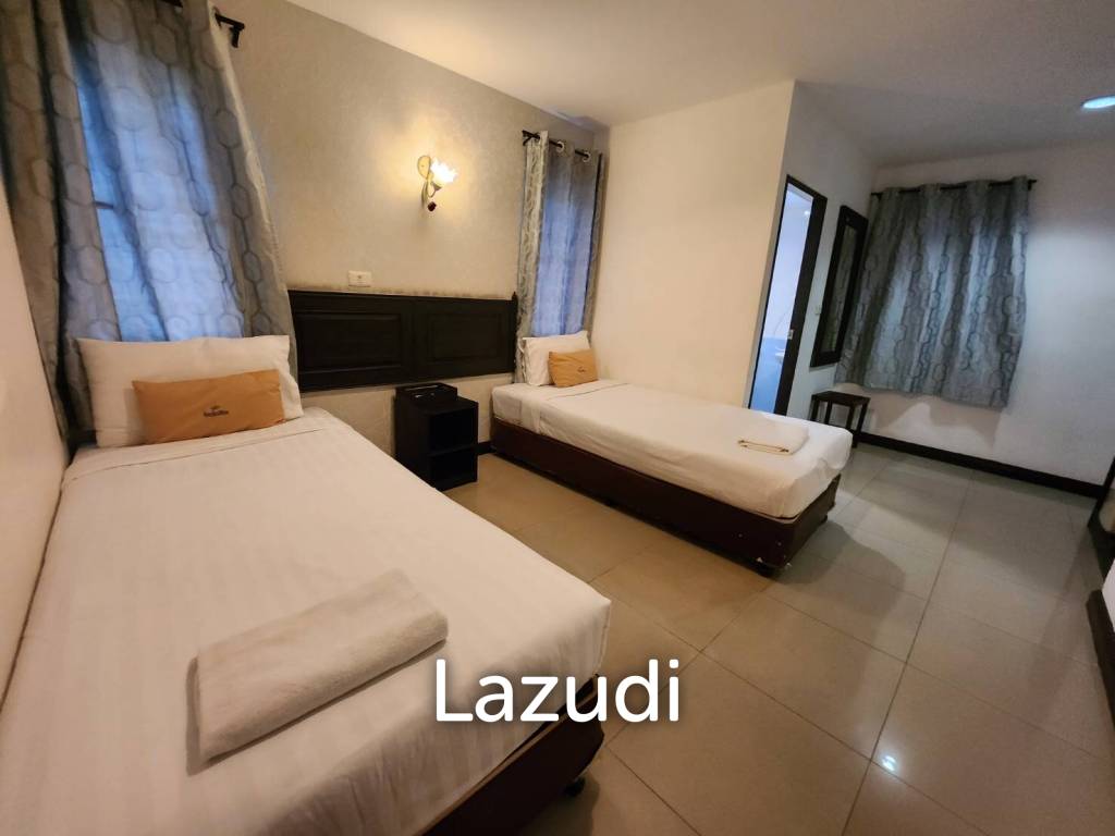 TAKE OVER BUSINESS: 54 Key hotel in Busy Khaosan Area