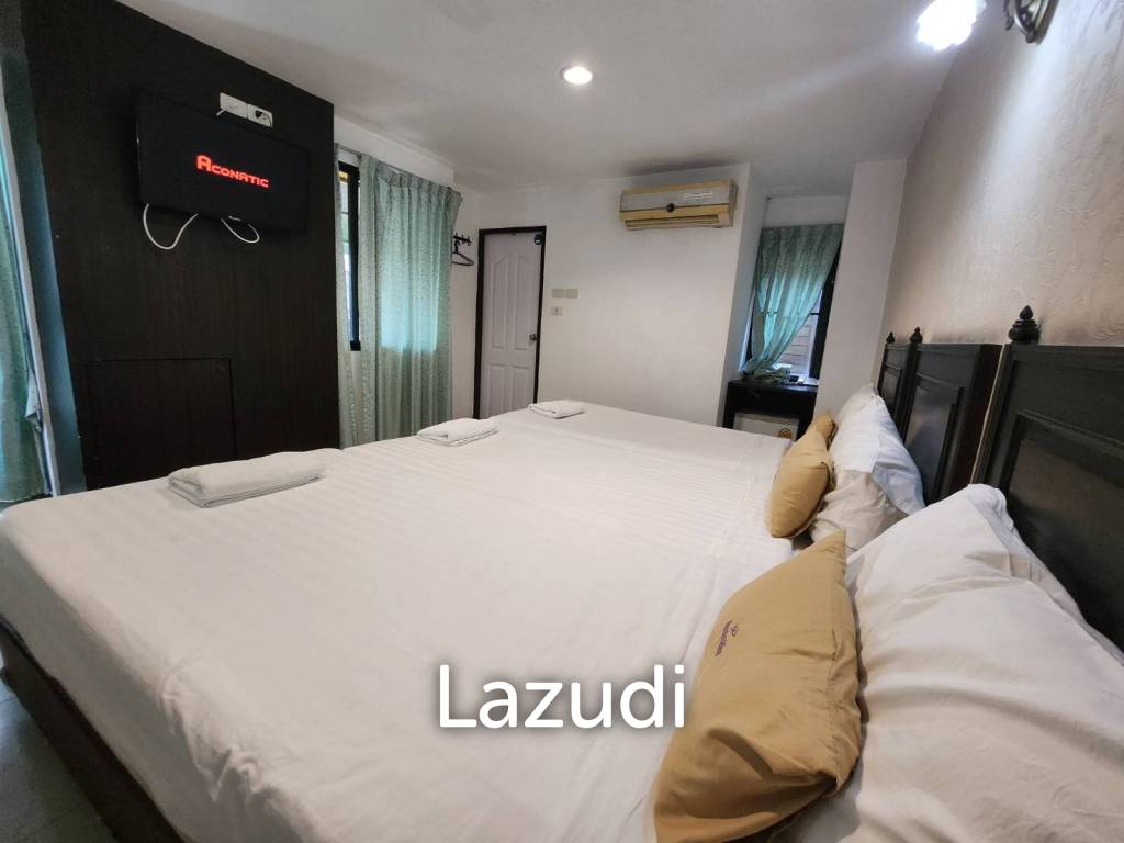 TAKE OVER BUSINESS: 54 Key hotel in Busy Khaosan Area