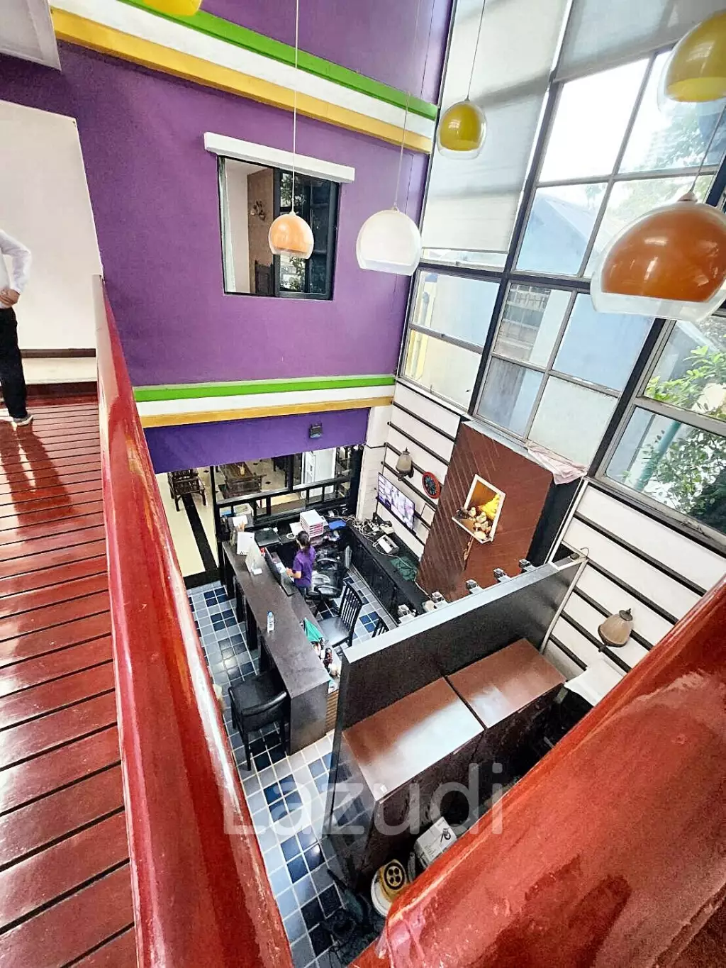 TAKE OVER BUSINESS: 54 Key hotel in Busy Khaosan Area