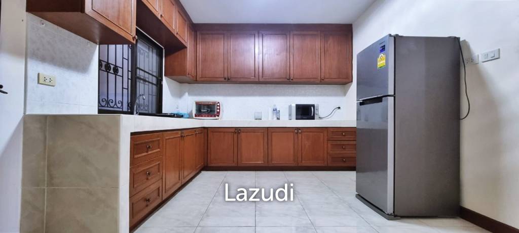 2 Beds 3 Baths 180 SQ.M. Royal Green Park