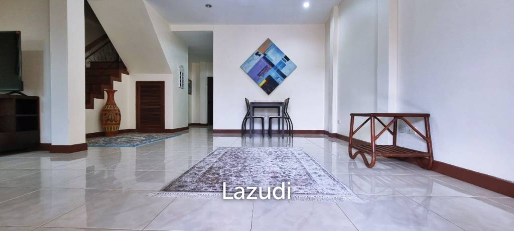 2 Beds 3 Baths 180 SQ.M. Royal Green Park