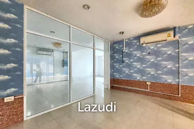 Retail For rent Victoria Gardens PhetKasem