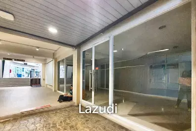 Retail For rent Victoria Gardens PhetKasem