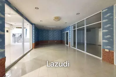 Retail For rent Victoria Gardens PhetKasem