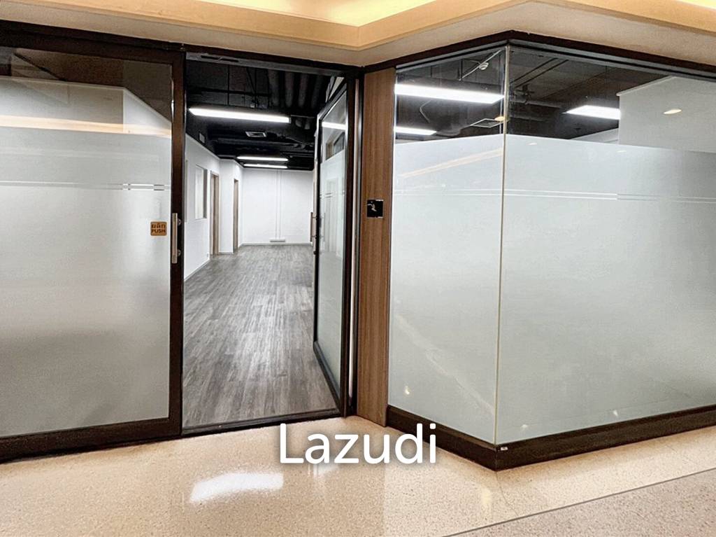 Office for rent Charn Issara Tower 2