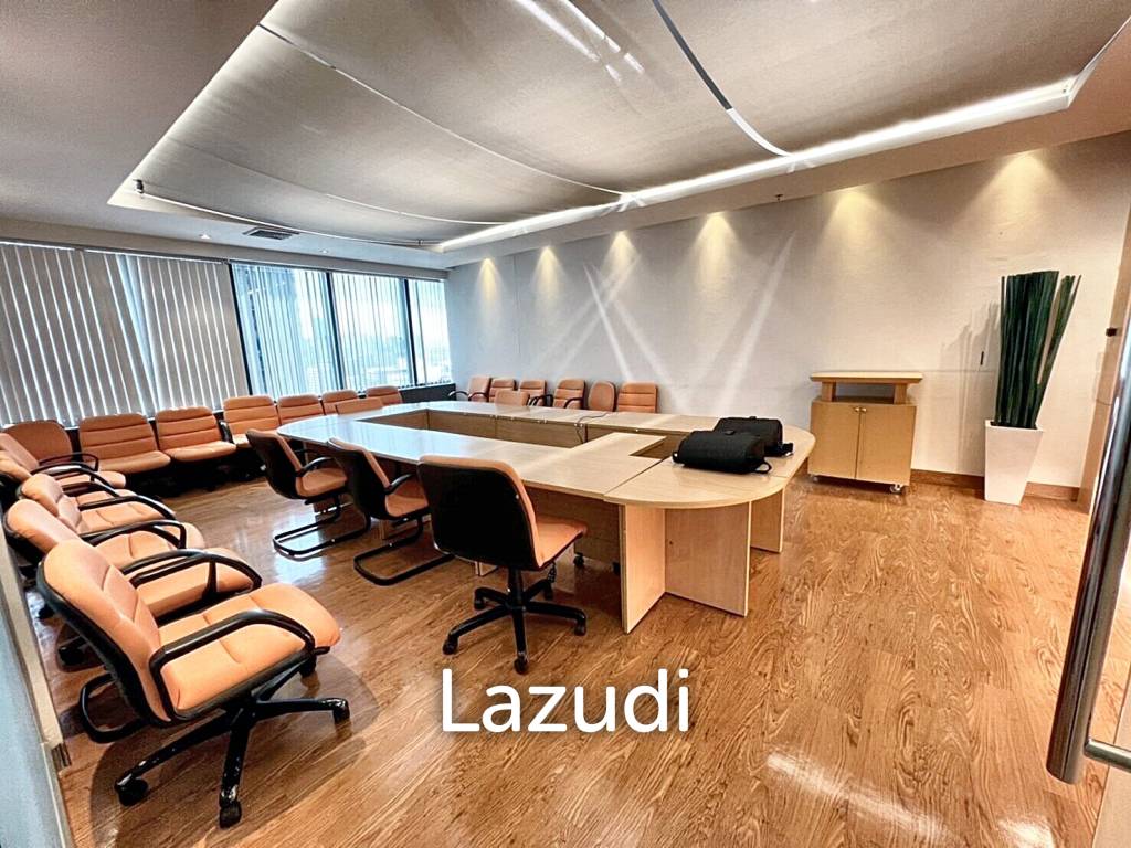 Office For rent Charn Issara Tower 2