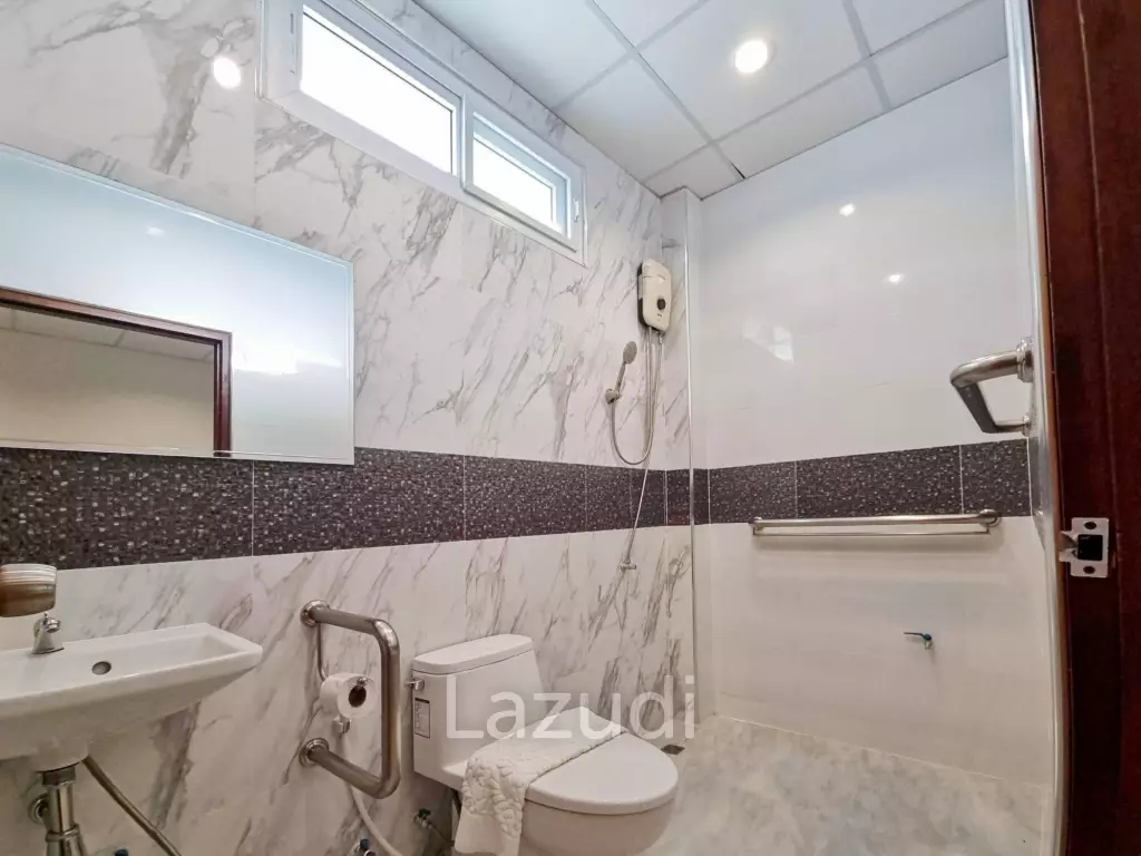 New Horizon : 2 BR 120 sqm. Apartment In Soi 102