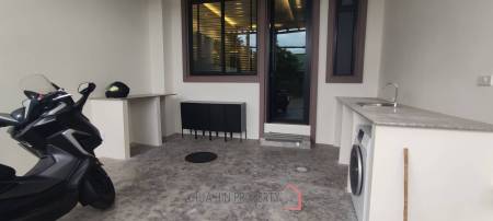 Two Story 2 Bed 2.5 Bath Modern Townhouse For Sale 5 Minutes from Bluport Mall