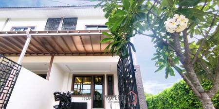 Two Story 2 Bed 2.5 Bath Modern Townhouse For Sale 5 Minutes from Bluport Mall