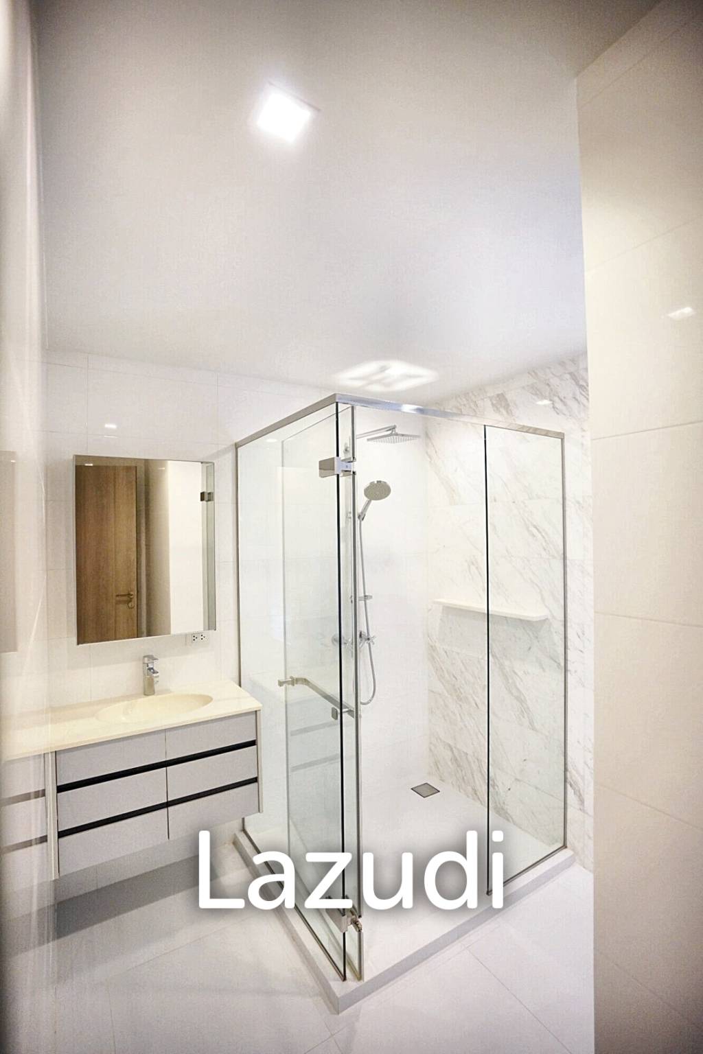 2 Bedroom 2 Bathroom 100 SQ.M HQ Thong Lor