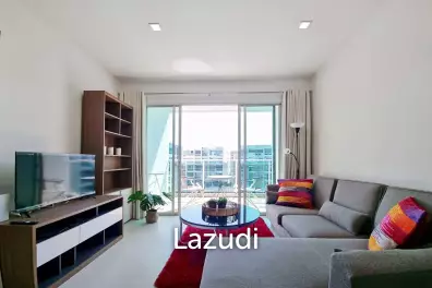 The Seacraze : 2 Bedroom Corner Unit Pool View