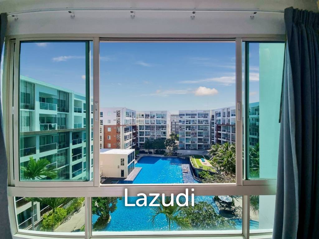 The Seacraze : 2 Bedroom Corner Unit Pool View