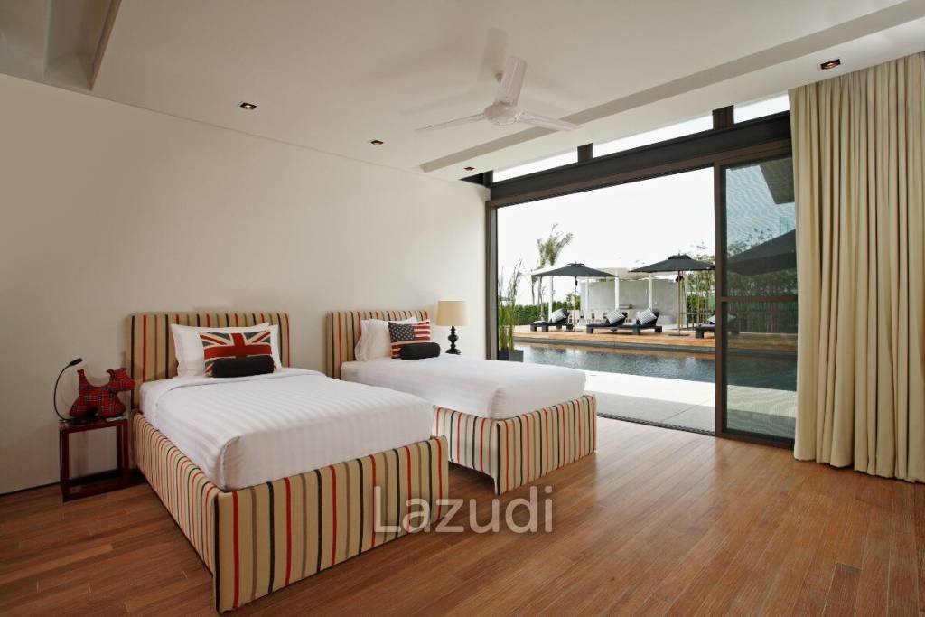 Beach Front Villa Essenza 6 Bed 823 SQ.M Sava Beach Villas