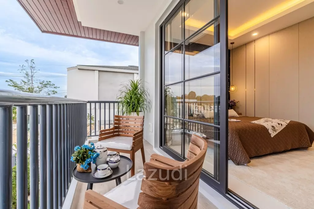 4 Beds 4 Baths 305 SQ.M Rungsii Village