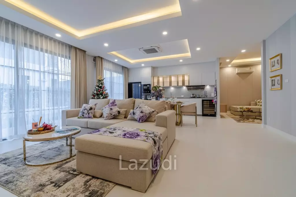 4 Beds 4 Baths 305 SQ.M Rungsii Village