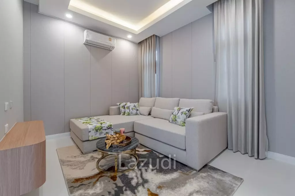 4 Beds 4 Baths 305 SQ.M Rungsii Village