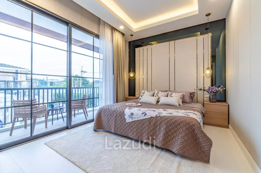 4 Beds 4 Baths 305 SQ.M Rungsii Village