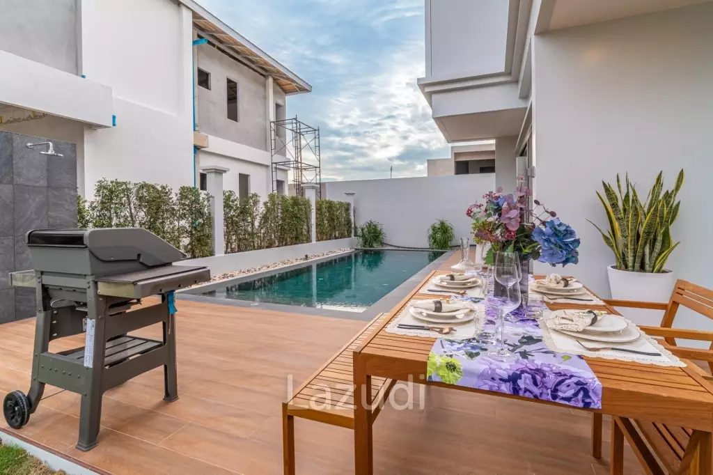 4 Beds 4 Baths 305 SQ.M Rungsii Village