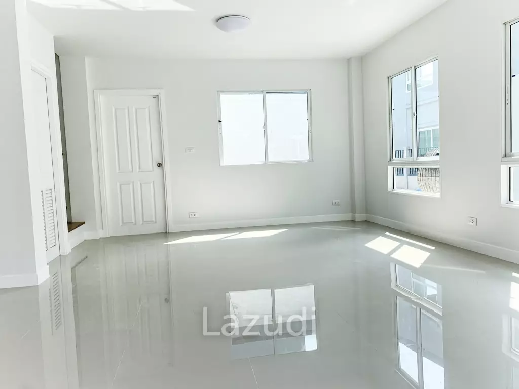 Sales : Townhouse The Rich Ville ratchapruk - rattanathibet
