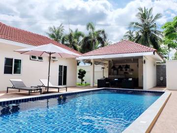 3 bed in House in Powers Court in East Pattaya H002376