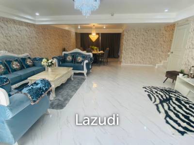 4 Bed 4 Bath 218 SQ.M Supalai Place Sukhumvit 39