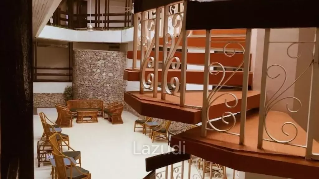 Premier Hotel in Pattaya's Vibrant Center