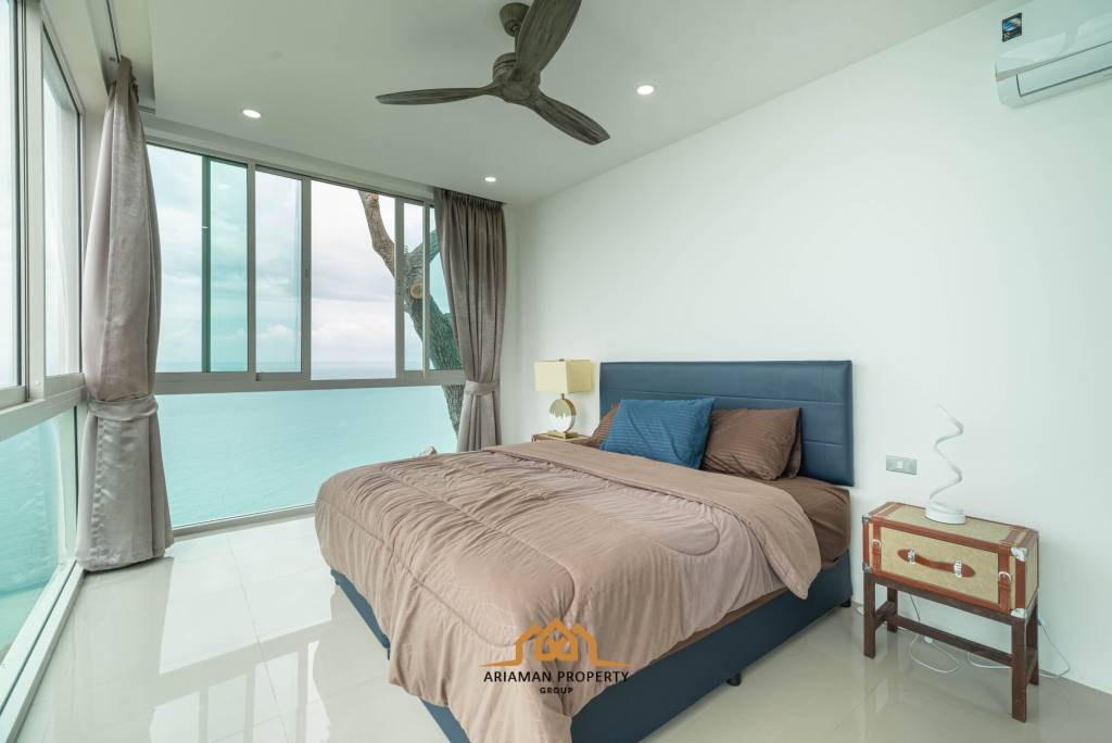 Seaside Elegance: Luxurious 5-Bedroom Villa with Sublime Views of Chaweng Bay in Coral Cove