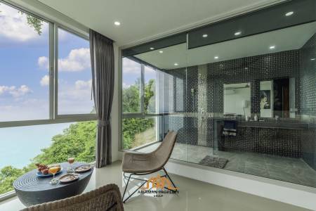 Seaside Elegance: Luxurious 5-Bedroom Villa with Sublime Views of Chaweng Bay in Coral Cove