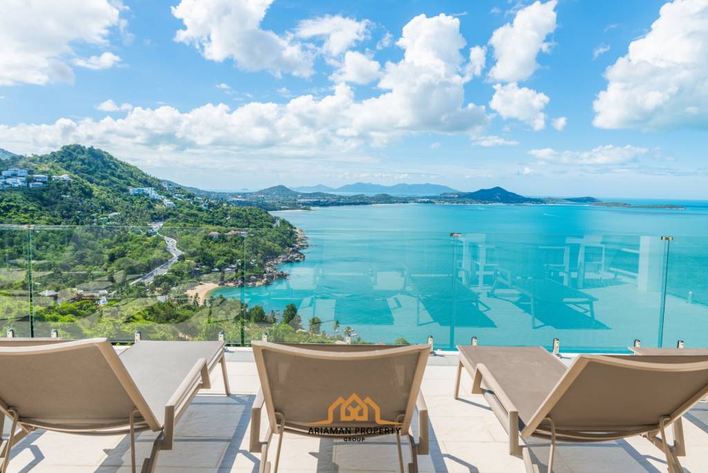 Seaside Elegance: Luxurious 5-Bedroom Villa with Sublime Views of Chaweng Bay in Coral Cove