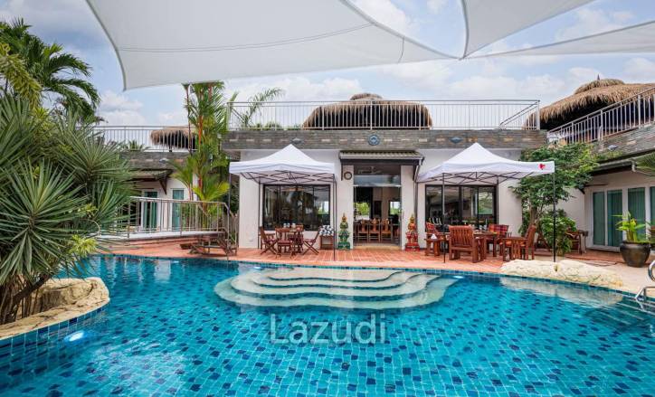 Exquisite Resort Oasis in Phoenix Golf Club