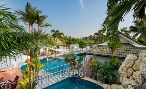 Exquisite Resort Oasis in Phoenix Golf Club