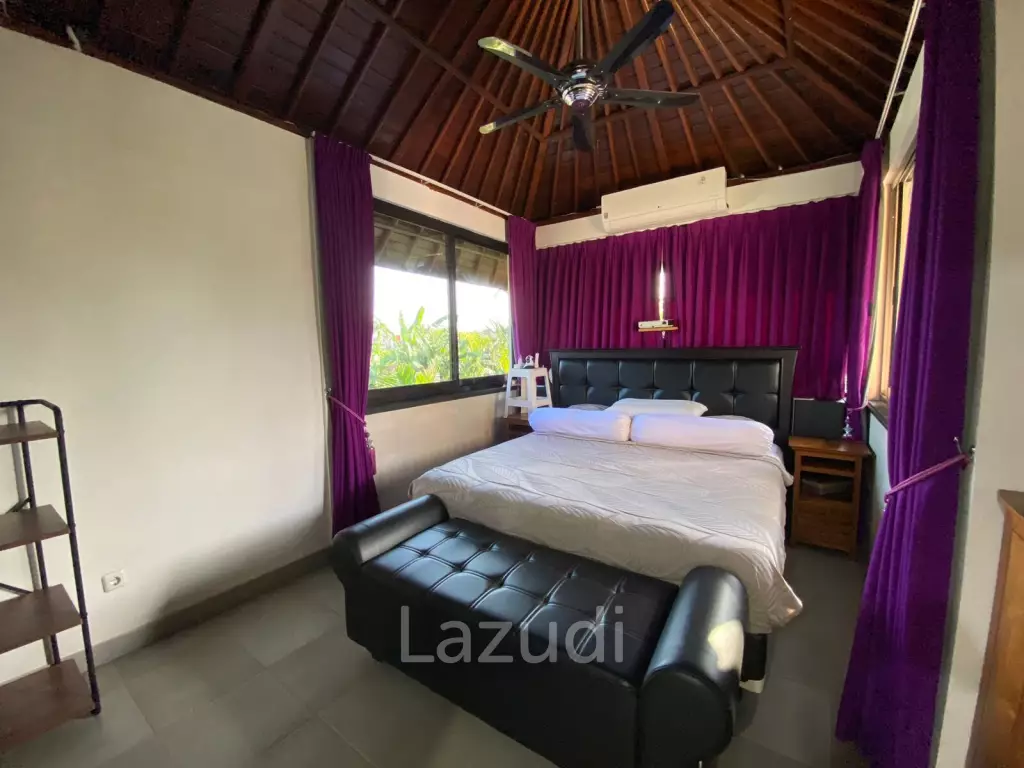 Balinese Villa Steps Away from Facilities