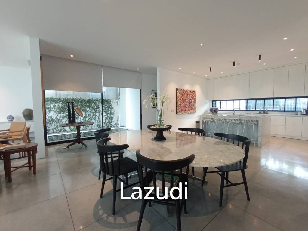 Ultra Chic With Clean Lines – Umalas Villa