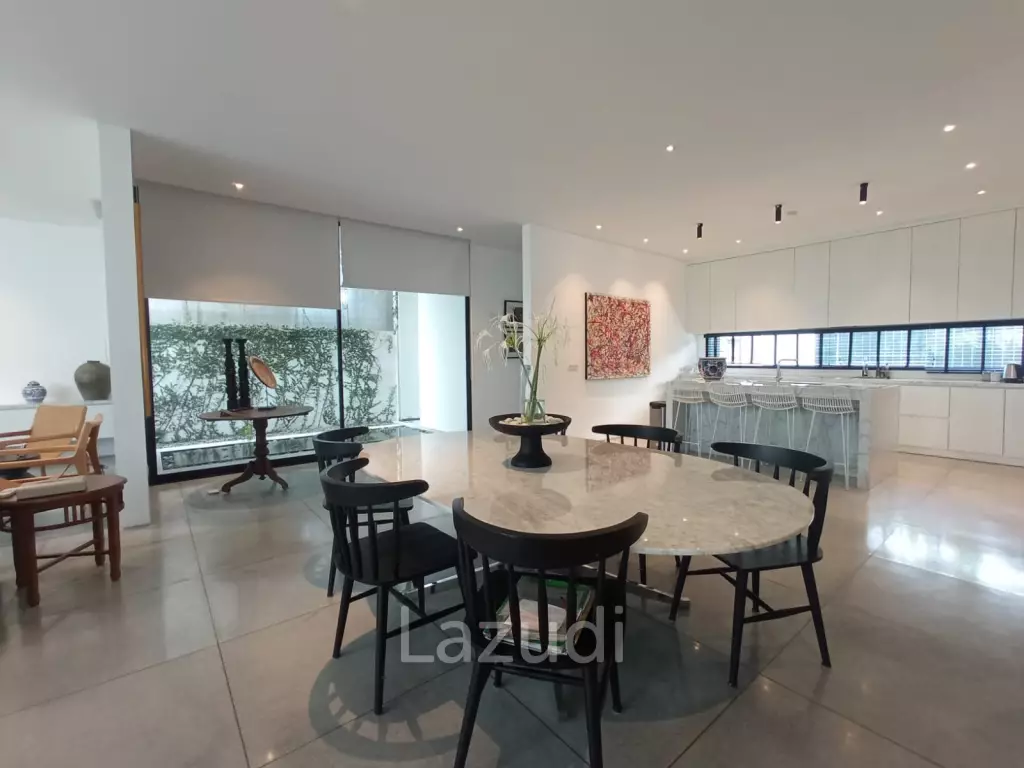 Ultra Chic With Clean Lines – Umalas Villa