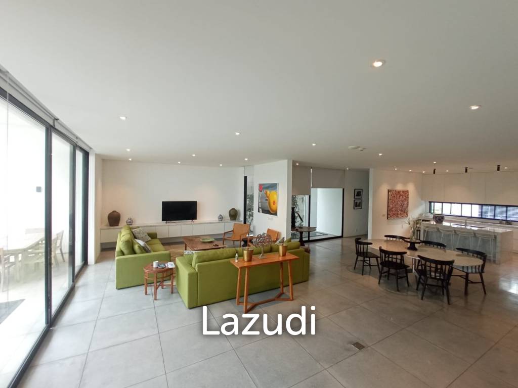 Ultra Chic With Clean Lines – Umalas Villa