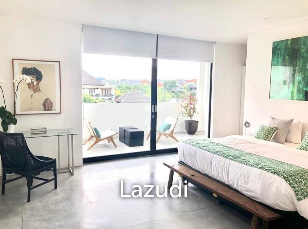 Ultra Chic With Clean Lines – Umalas Villa
