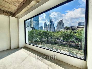 Office for rent in Silom