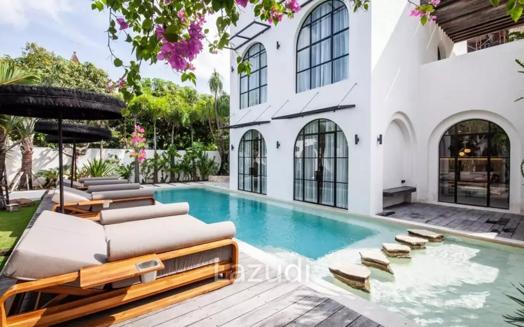 Absolutely Stunning Villa in the Heart of Berawa