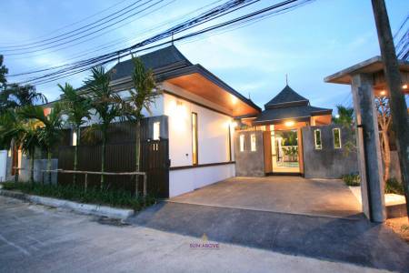 3 Bedroom Villa For Sale In Chalong