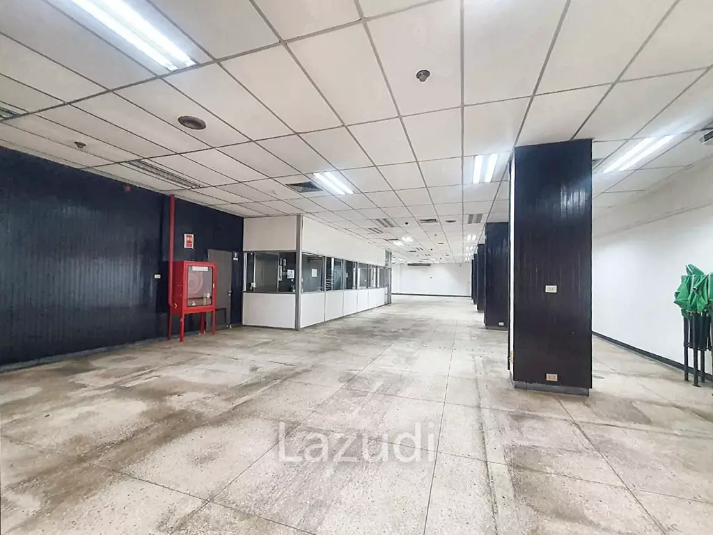 Office for rent Phlapphlachai Building