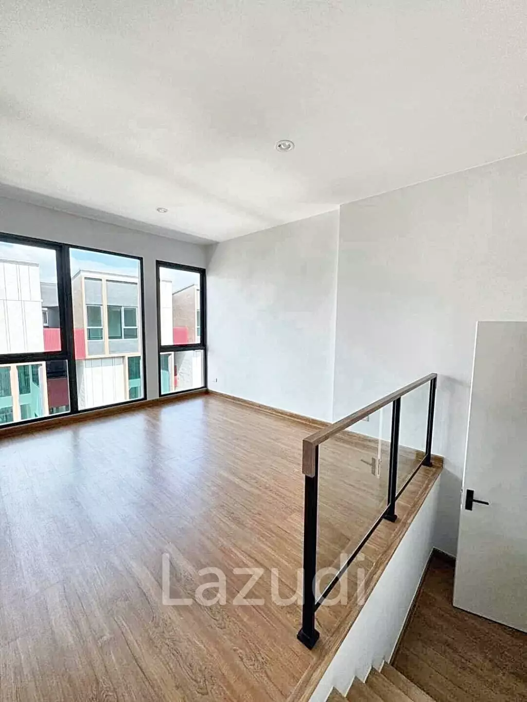 Home office for rent in Suan Luang