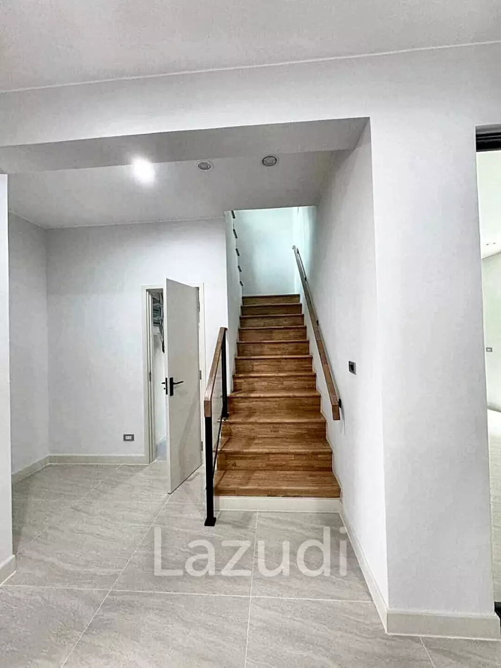 Home office for rent in Suan Luang