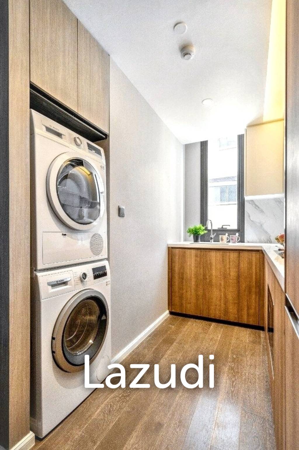 2 Bed 2 Bath 86 SQ.M MUNIQ Sukhumvit 23